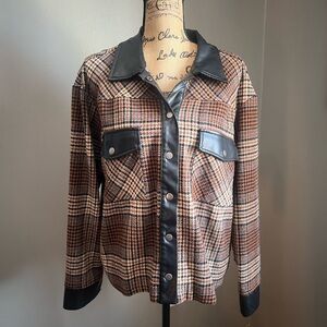Eesome houndstooth Shacket faux leather casual size medium oversize grunge